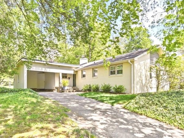 3033 Kinnamon Road, Winston-Salem, NC 27104