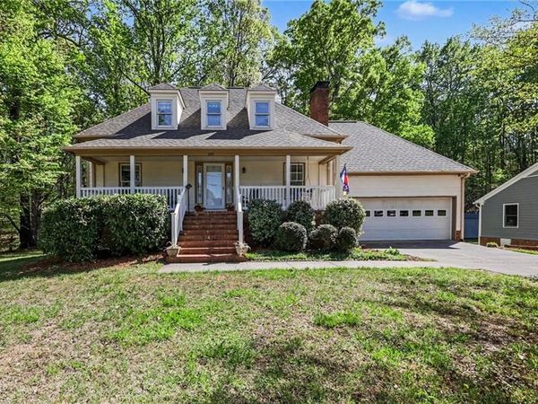206 Conrad Circle , Lewisville, NC 27023