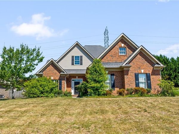 135 Oak Run Court , Lewisville, NC 27023