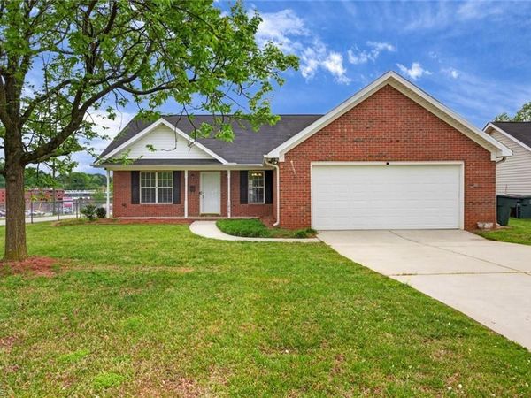 1214 12th Street , Greensboro, NC 27405