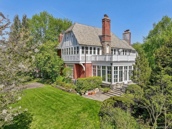 15 Hemlock Road , Bronxville, NY 10708