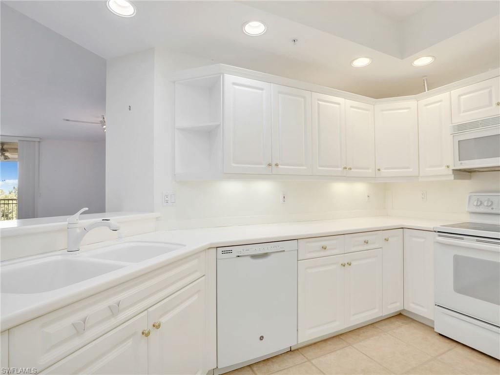1001 Arbor Lake Dr, Unit 307, Naples, FL 34110 Photo