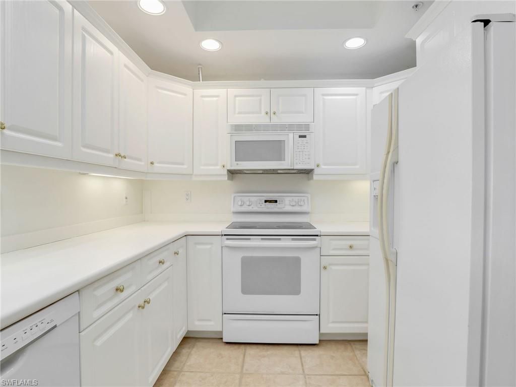 1001 Arbor Lake Dr, Unit 307, Naples, FL 34110 Photo