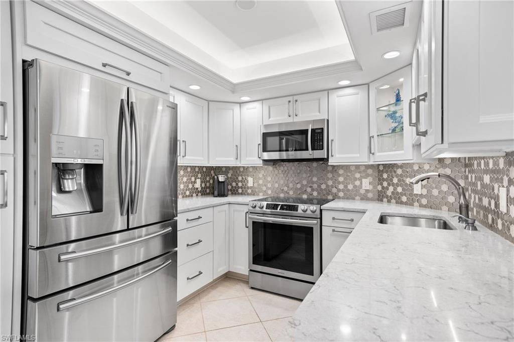 320 Seaview Ct, Unit 2009, Marco Island, FL 34145 Photo