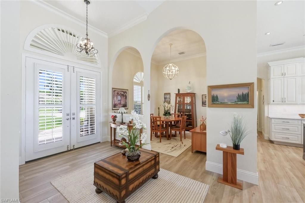 2076 Imperial Cir, Naples, FL 34110 Photo