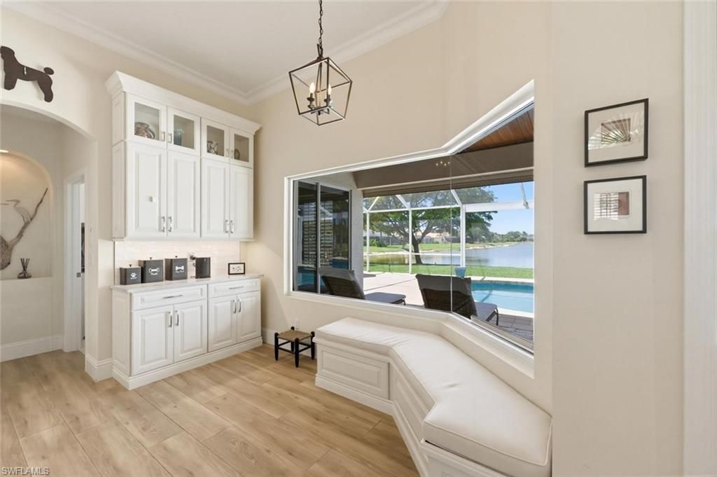 2076 Imperial Cir, Naples, FL 34110 Photo