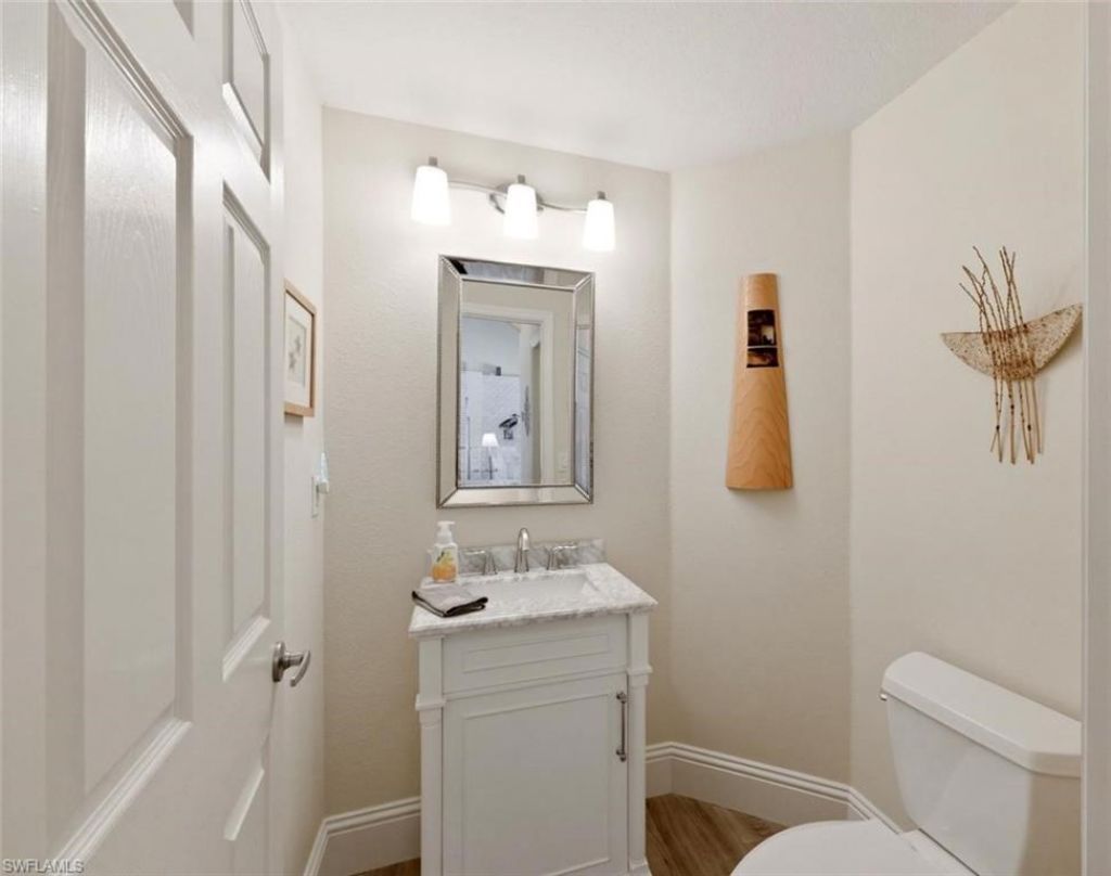 2076 Imperial Cir, Naples, FL 34110 Photo