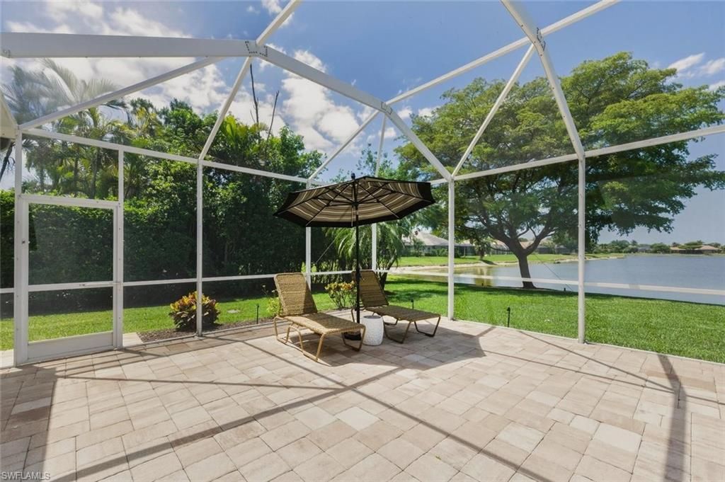 2076 Imperial Cir, Naples, FL 34110 Photo