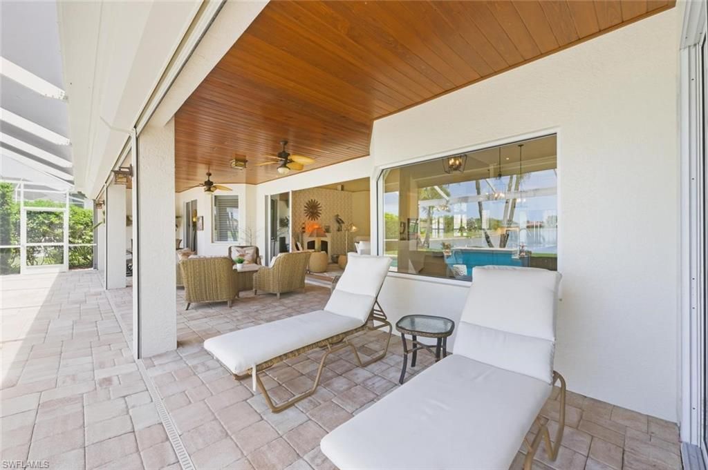 2076 Imperial Cir, Naples, FL 34110 Photo