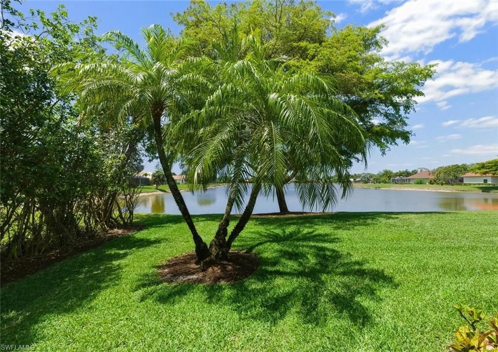 2076 Imperial Cir, Naples, FL 34110 Photo