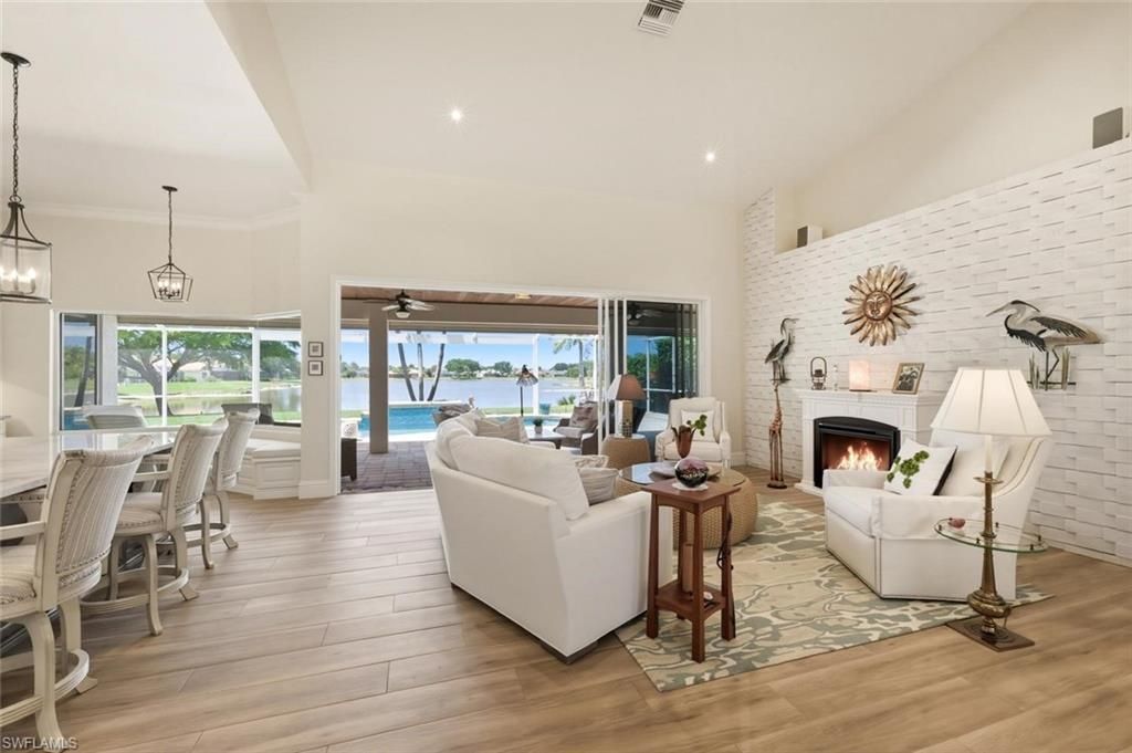 2076 Imperial Cir, Naples, FL 34110 Photo