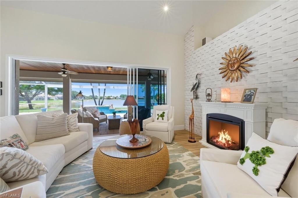 2076 Imperial Cir, Naples, FL 34110 Photo