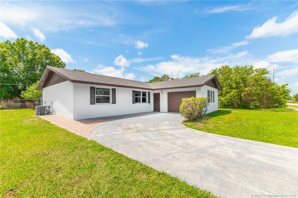 550 SW Prima Vista Boulevard, Port Saint Lucie, FL 34983 Photo