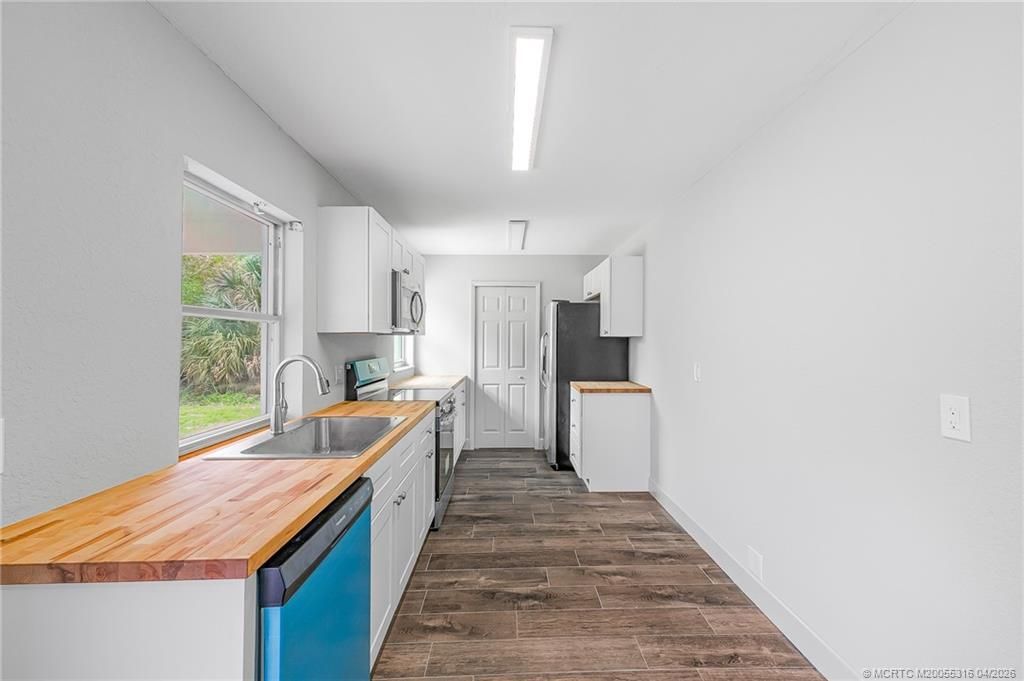 550 SW Prima Vista Boulevard, Port Saint Lucie, FL 34983 Photo