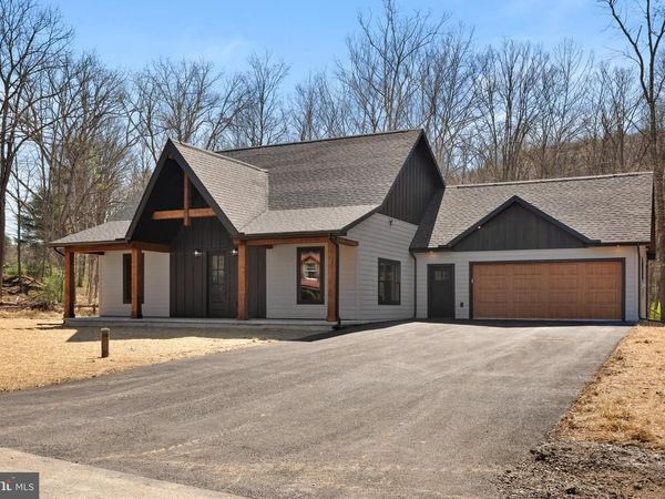 9062 MURRAY RUN ROAD , HUNTINGDON, PA 16652