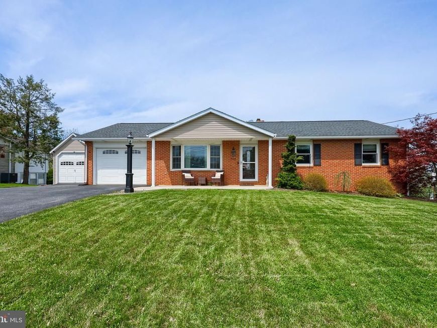 524 W Trout Run Road, Ephrata, PA 17522 Main Photo
