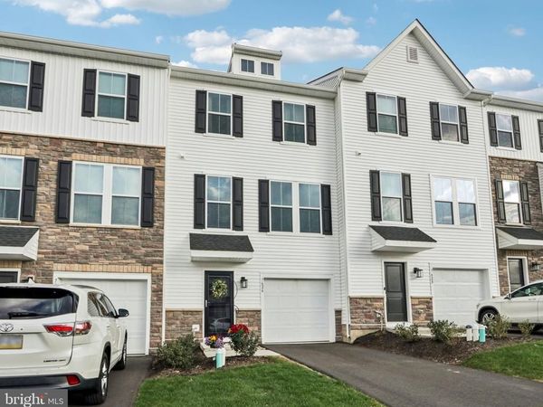 7626 CLAYTON AVENUE , COOPERSBURG, PA 18036