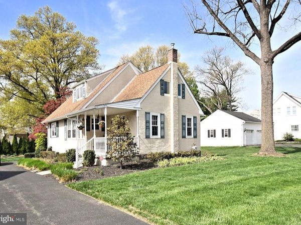 16 W HARTRANFT BOULEVARD , EAST NORRITON, PA 19401