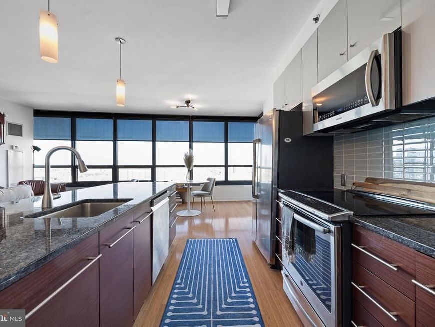 2101 Market Street, Unit 2001, Philadelphia, PA 19103 Main Photo