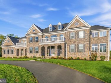 6511 BULL RUN WOODS TRAIL, CENTREVILLE, VA 20120