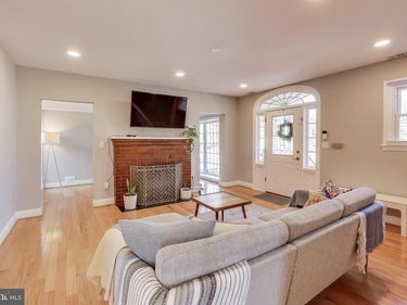 3913 OGLETHORPE STREET, HYATTSVILLE, MD 20782