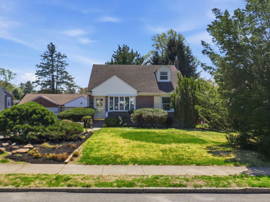 348 Valley View Road, Springfield, PA 19064 Main Photo