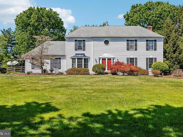 4 MONROE DRIVE, PRINCETON JUNCTION, NJ 08550