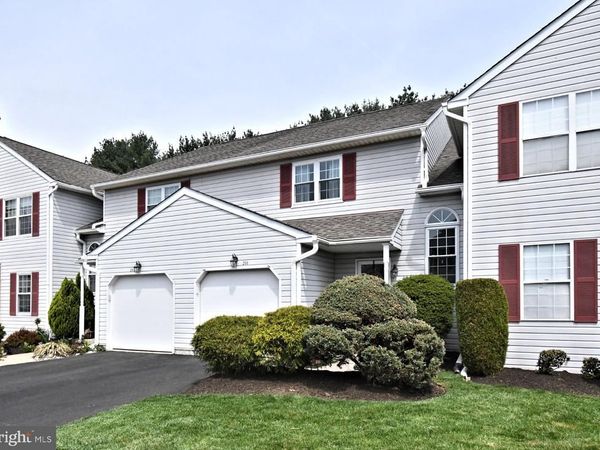 201 ESSEX COURT , LANSDALE, PA 19446