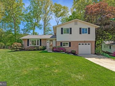 5392 GAINSBOROUGH DRIVE, FAIRFAX, VA 22032