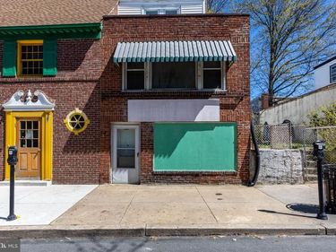 109 LONG LANE, UPPER DARBY, PA 19082