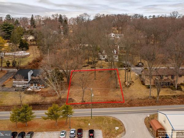 TAYLOR AVENUE , HUNTINGDON, PA 16652