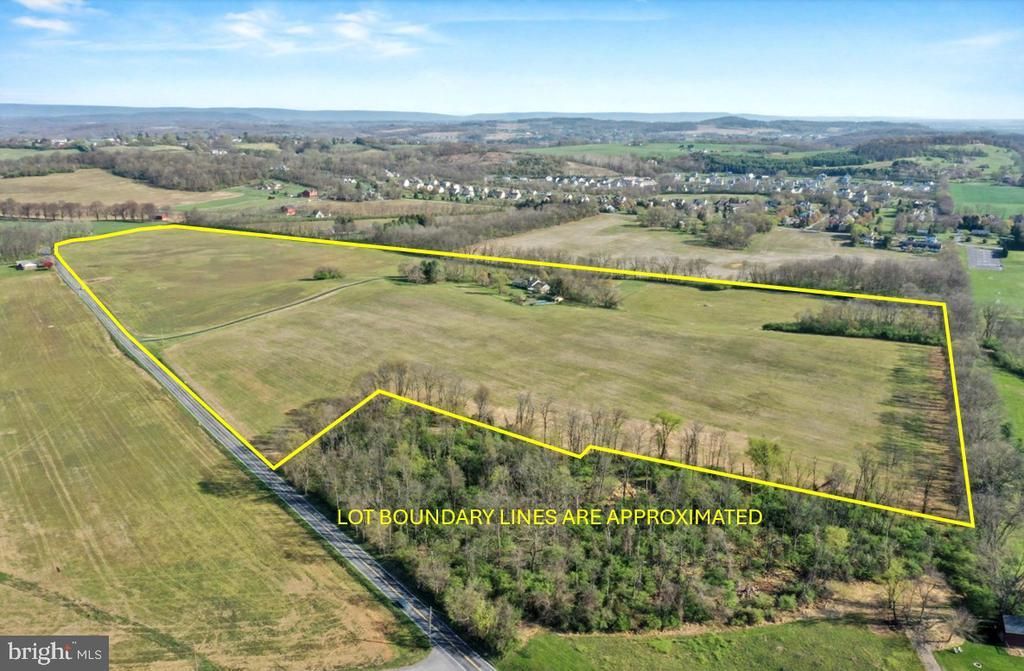 67 EVANS HILL ROAD, READING, PA 19608