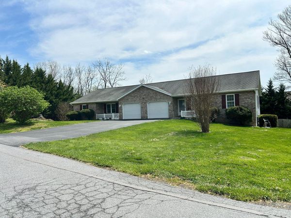 11607 and 11609 MEADOWLARK AVENUE , HAGERSTOWN, MD 21742