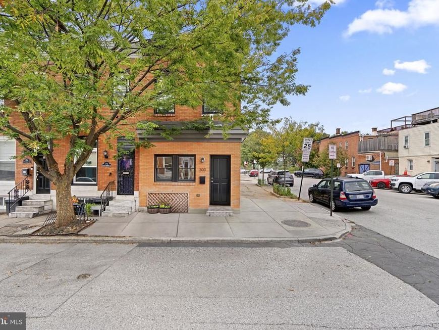 300 S Robinson Street, Baltimore, MD 21224 Main Photo