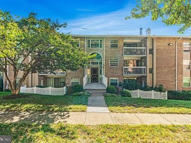 1935 WILSON LANE , Unit 103, MCLEAN, VA 22102