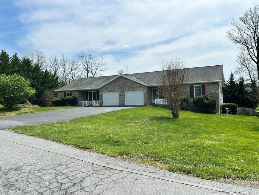 11607 And 11609 Meadowlark Avenue , Hagerstown, MD 21742 Main Photo