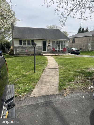 920 BELMONT AVENUE, SECANE, PA 19018