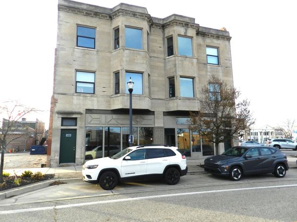 136 Territorial Road, Benton Harbor, MI 49022