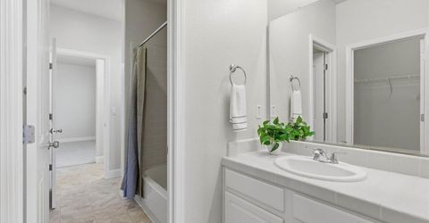 6128 Big Bend Dr, Roseville, CA 95678 Photo