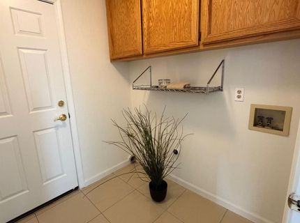 5931 Sternsburg Way, Sacramento, CA 95823 Photo