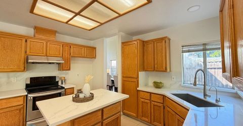 5931 Sternsburg Way, Sacramento, CA 95823 Photo