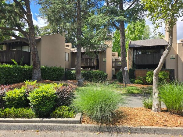 733 Woodside Ln E #12, Unit 12, Sacramento, CA 95825