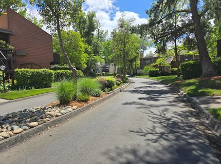 733 Woodside Ln E #12, Unit 12, Sacramento, CA 95825 Photo