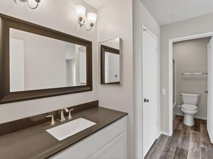 733 Woodside Ln E #12, Unit 12, Sacramento, CA 95825 Photo