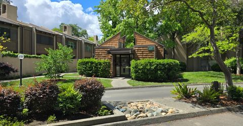 733 Woodside Ln E #12, Unit 12, Sacramento, CA 95825 Photo