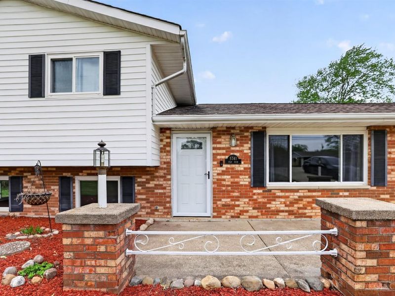 5741 Gray Road, Fairfield, OH 45014 Photo 2