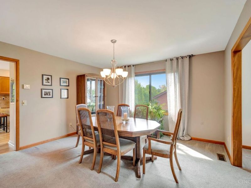 3352 Markdale Court, Cincinnati, OH 45248 Photo 6