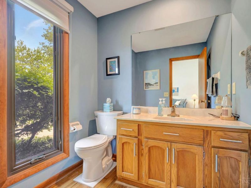 3352 Markdale Court, Cincinnati, OH 45248 Photo 8