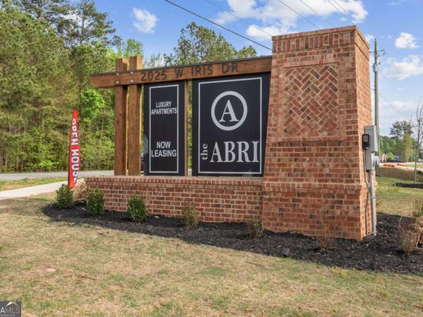 2025 W IRIS Drive SE, Conyers, GA 30013