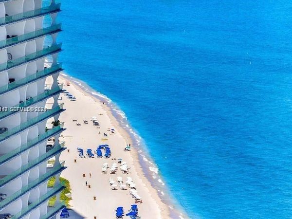 16699 Collins Ave , Unit 4006, Sunny Isles Beach, FL 33160